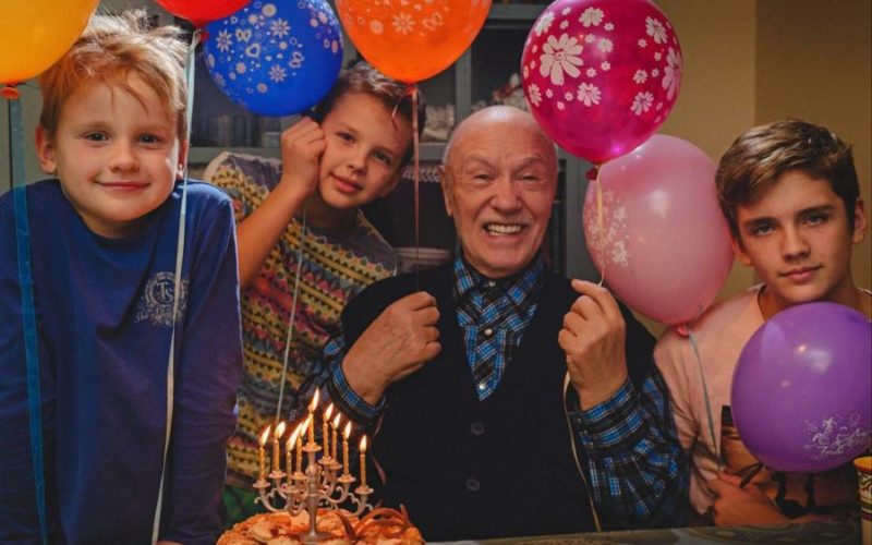 Леонид Куравлев с внуками, 2017 год